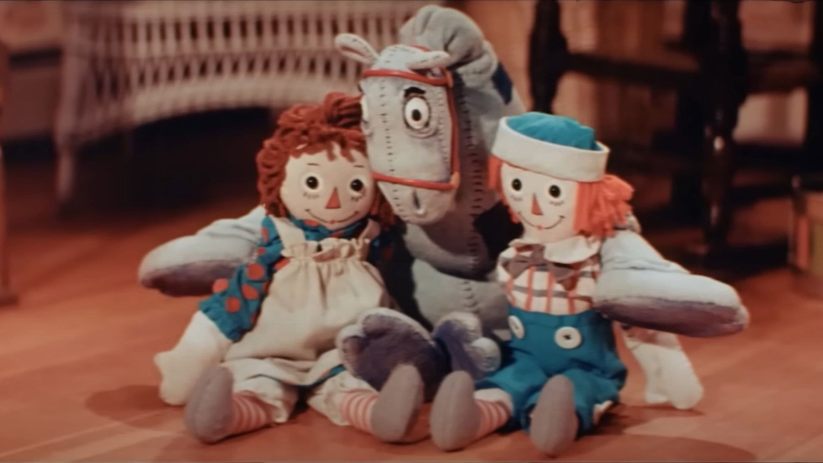Raggedy Ann & Andy: A Musical Adventure backdrop